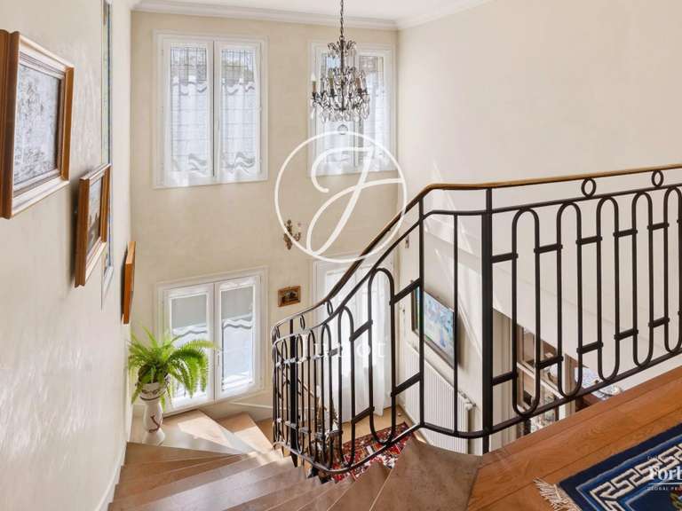 Maison Versailles - 5 chambres - 237m²