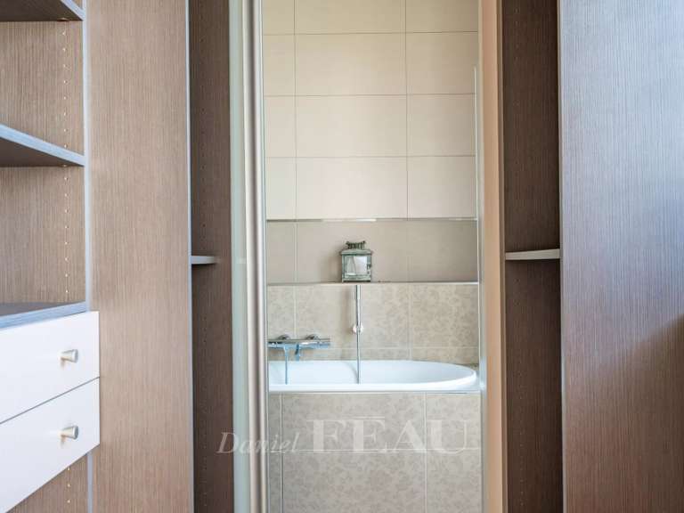 Maison Versailles - 6 chambres - 238m²