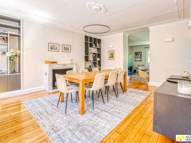 Maison Versailles - 5 chambres - 181m²