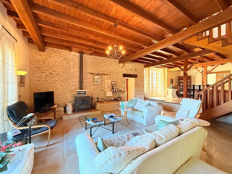 Maison Verteillac - 7 chambres - 360m²