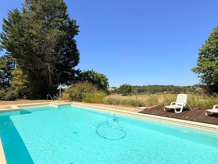 Maison Verteillac - 7 chambres - 360m²