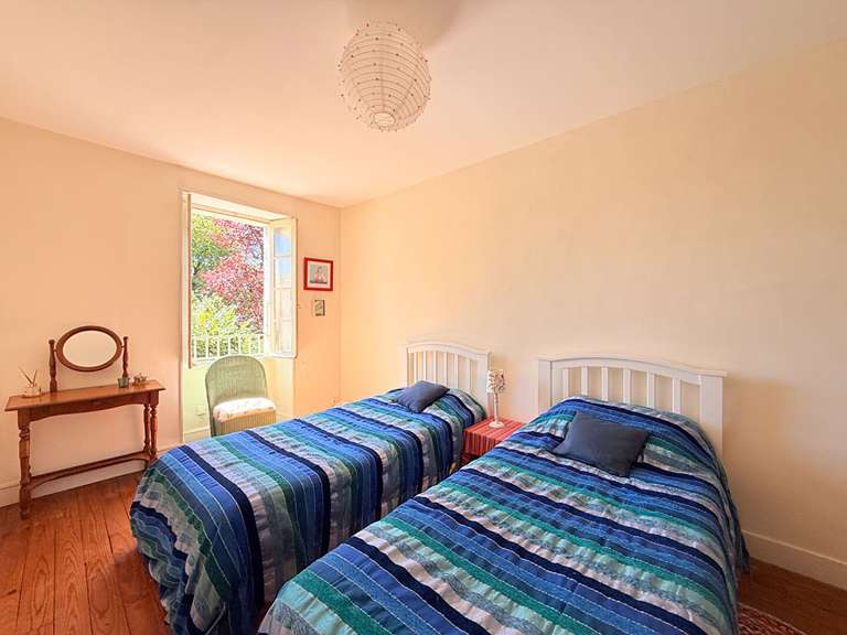 Maison Verteillac - 7 chambres - 360m²