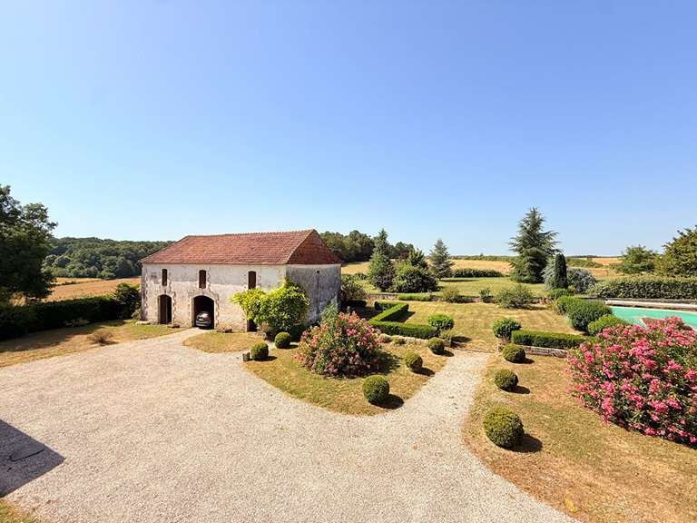 Maison Verteillac - 7 chambres - 278m²