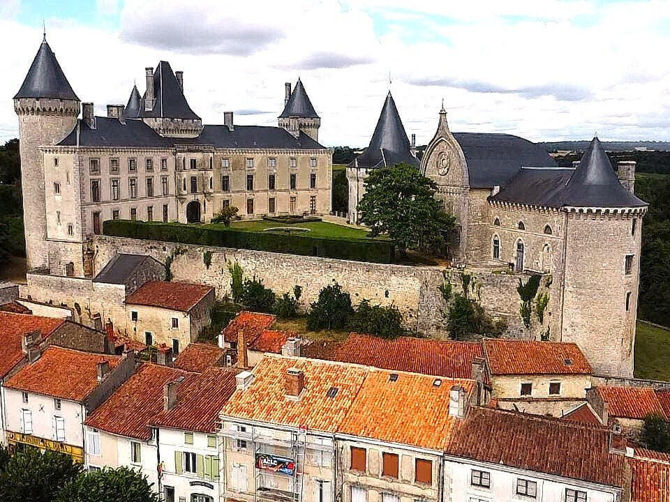 House Verteuil-sur-Charente