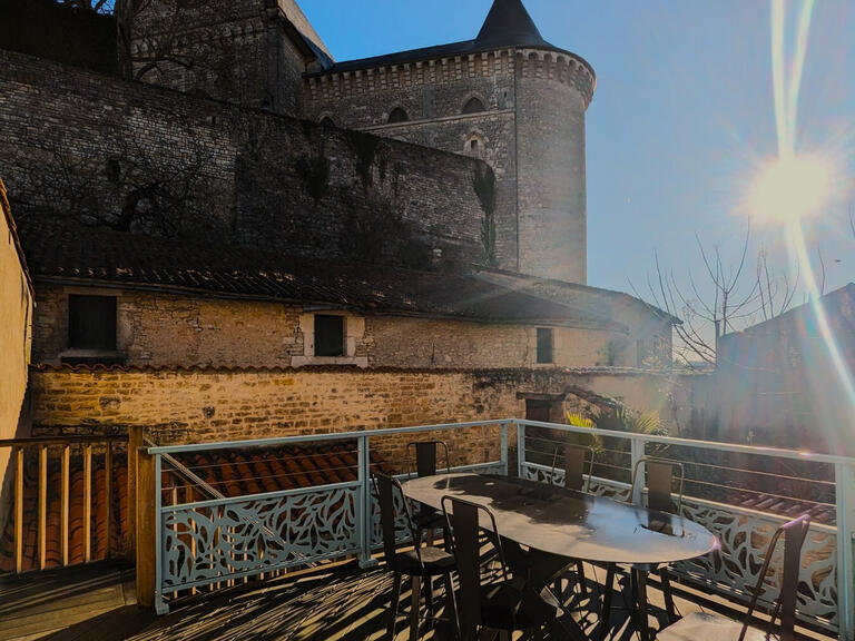 House Verteuil-sur-Charente - 3 bedrooms - 232m²