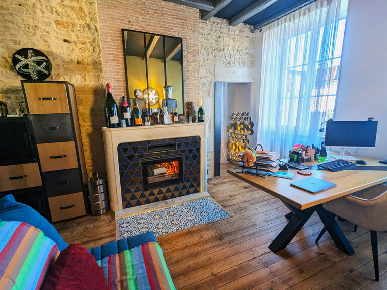House Verteuil-sur-Charente - 3 bedrooms - 232m²