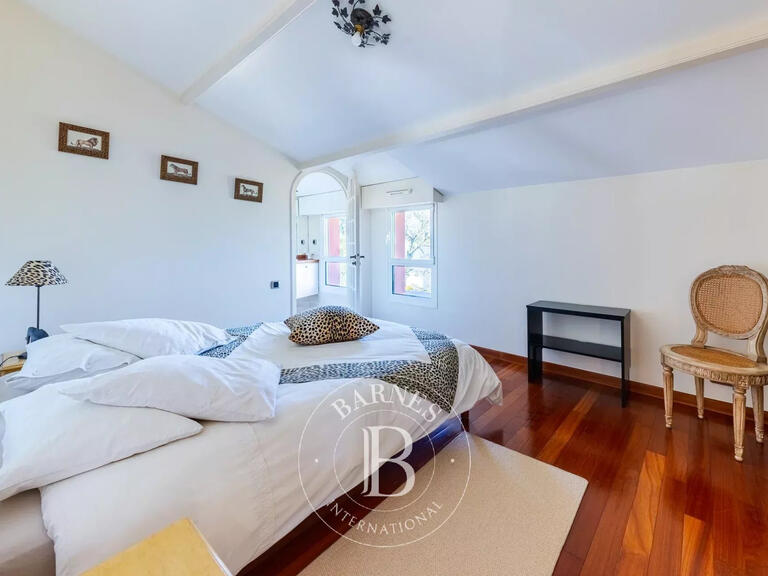 Maison Vertou - 5 chambres - 299m²