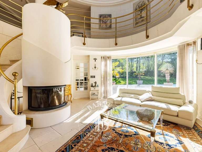 Maison Vertou - 5 chambres - 299m²