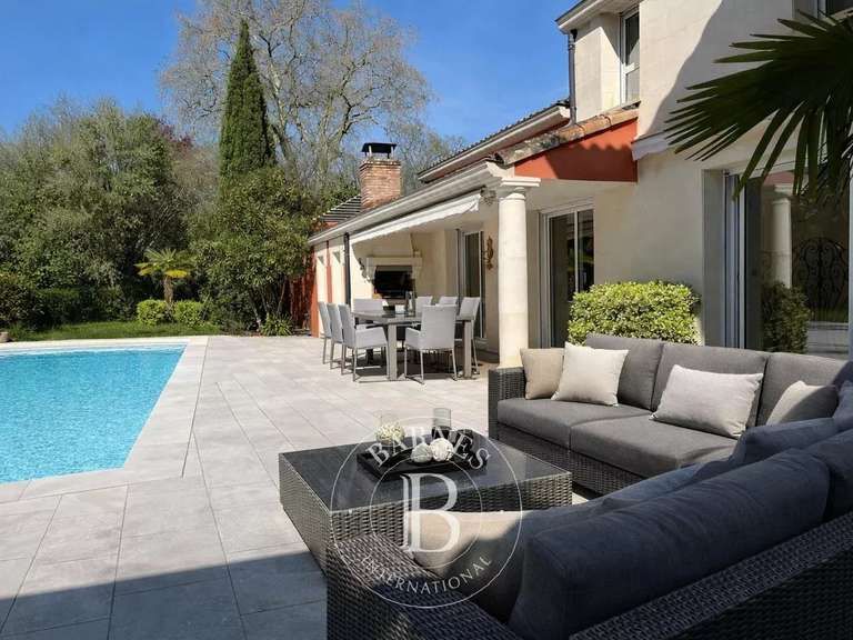 Maison Vertou - 5 chambres - 299m²