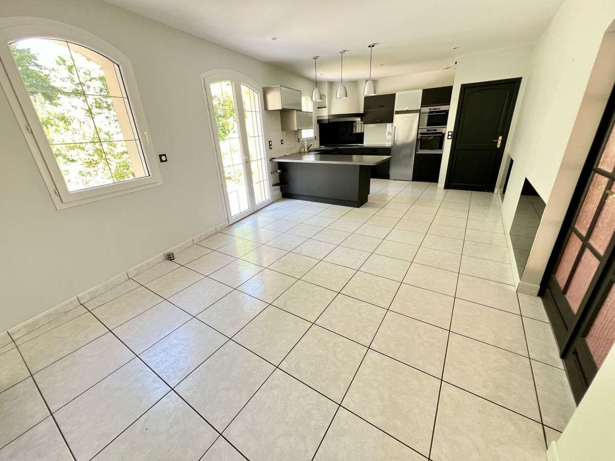 House Vertou