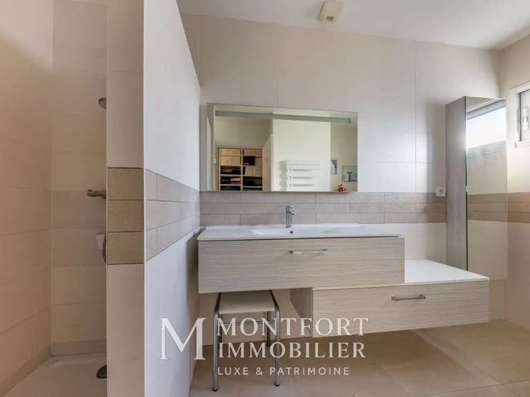 Maison Vertou - 4 chambres - 196m²