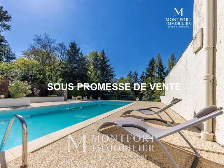 Maison Vertou - 4 chambres - 455m²