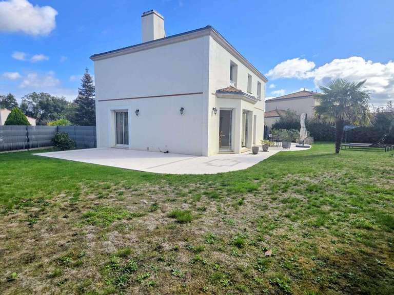House Vertou - 4 bedrooms