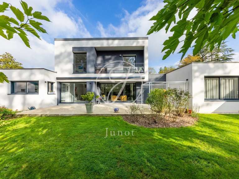 Maison Vertou - 4 chambres - 196m²