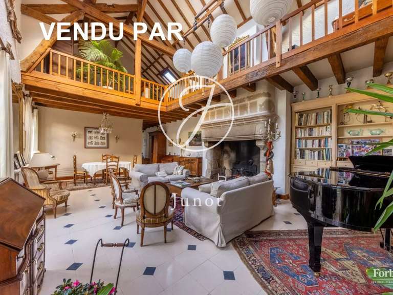 Maison Vertou - 4 chambres - 455m²