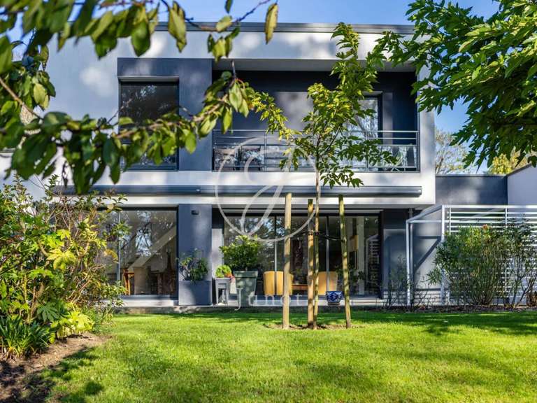 House Vertou - 4 bedrooms - 196m²