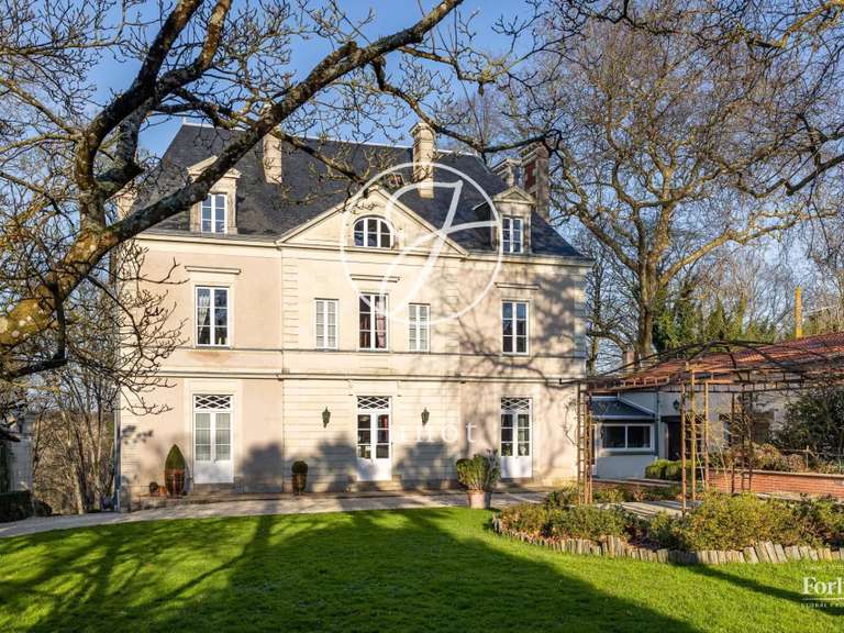 Maison Vertou - 8 chambres - 477m²
