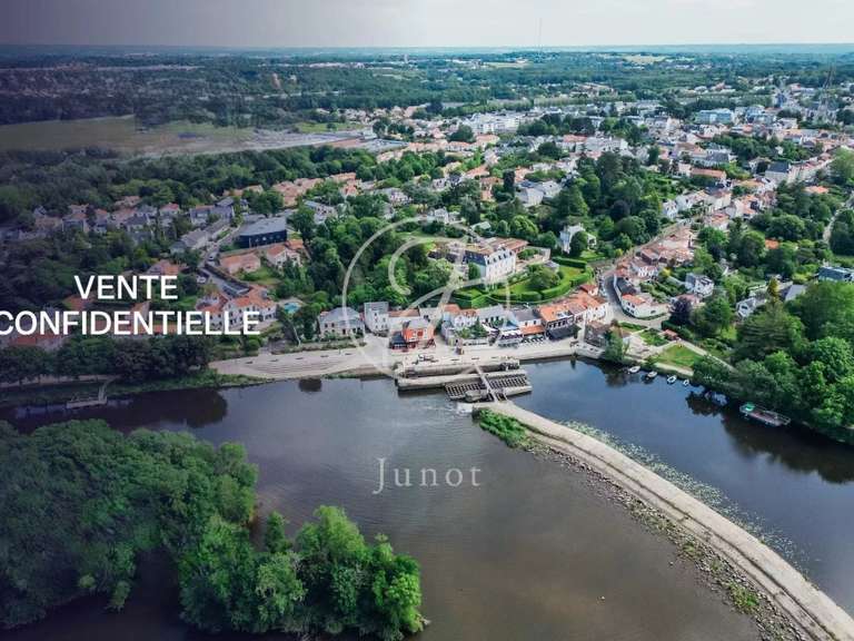 House Vertou - 4 bedrooms - 259m²