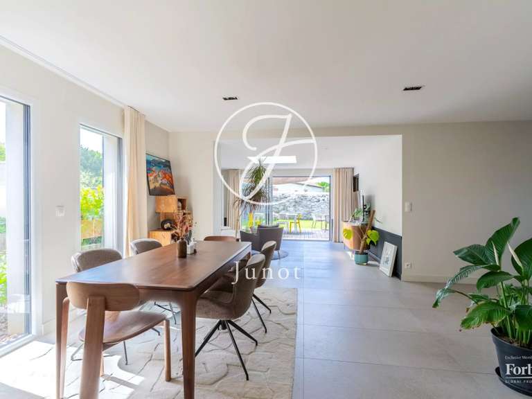 House Vertou - 3 bedrooms - 134m²