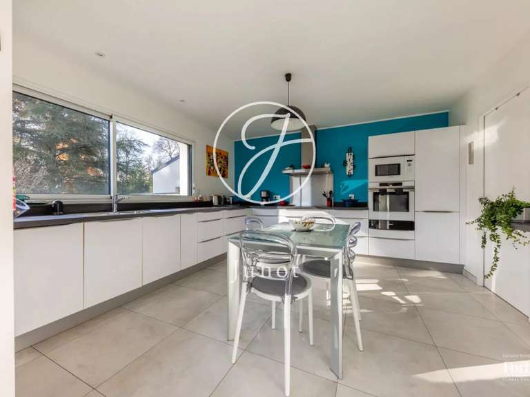 Maison Vertou - 4 chambres - 196m²