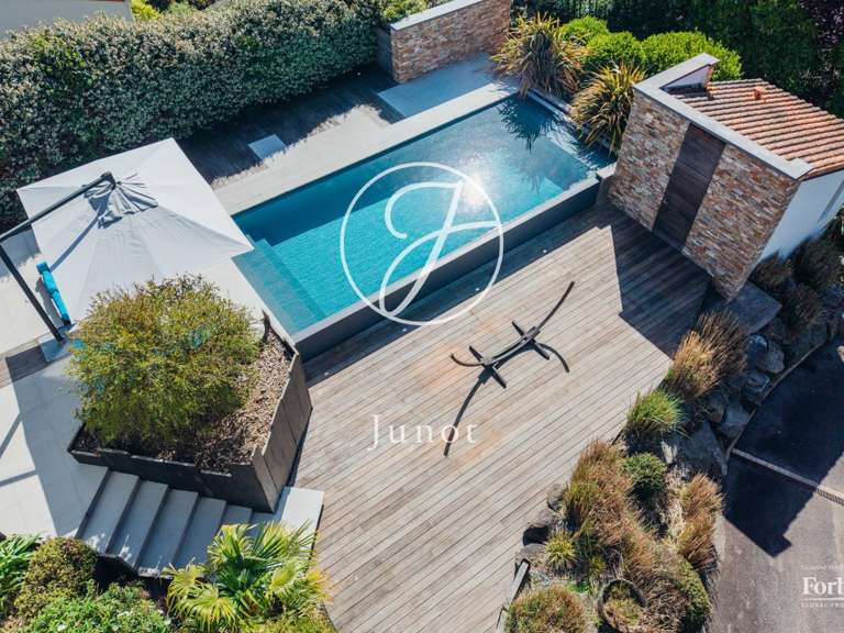 Maison Vertou - 4 chambres - 239m²