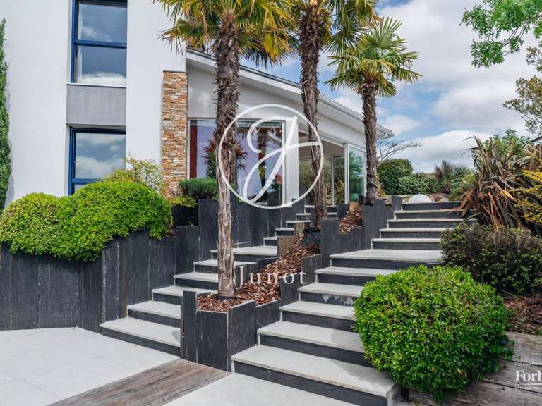 Maison Vertou - 4 chambres - 239m²