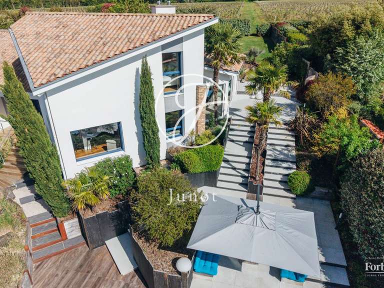 Maison Vertou - 4 chambres - 239m²