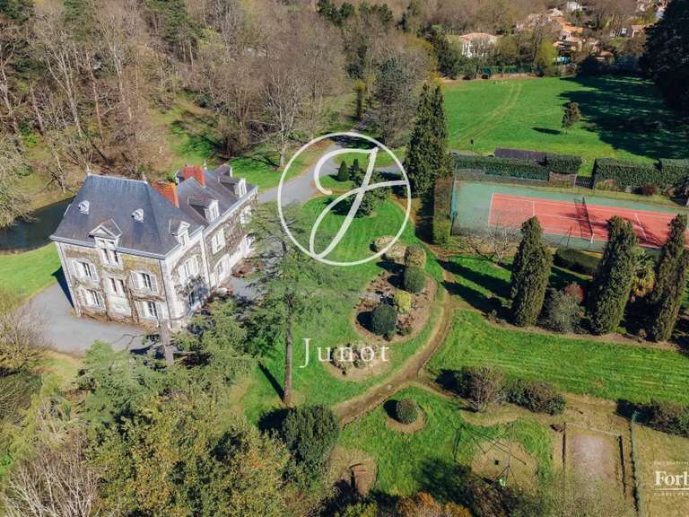 Maison Vertou - 9 chambres - 379m²