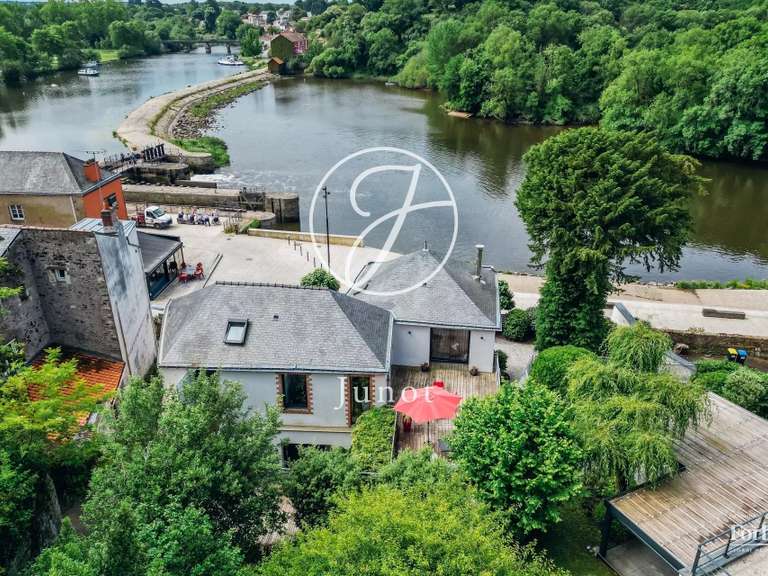 Maison Vertou - 4 chambres - 259m²