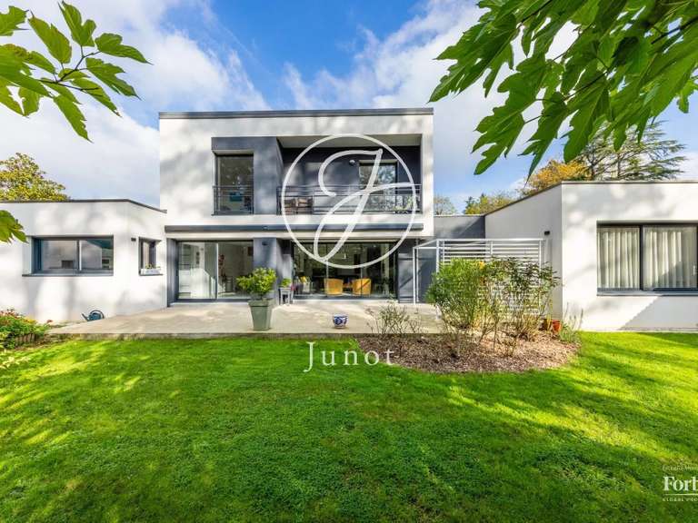 Maison Vertou - 4 chambres - 196m²