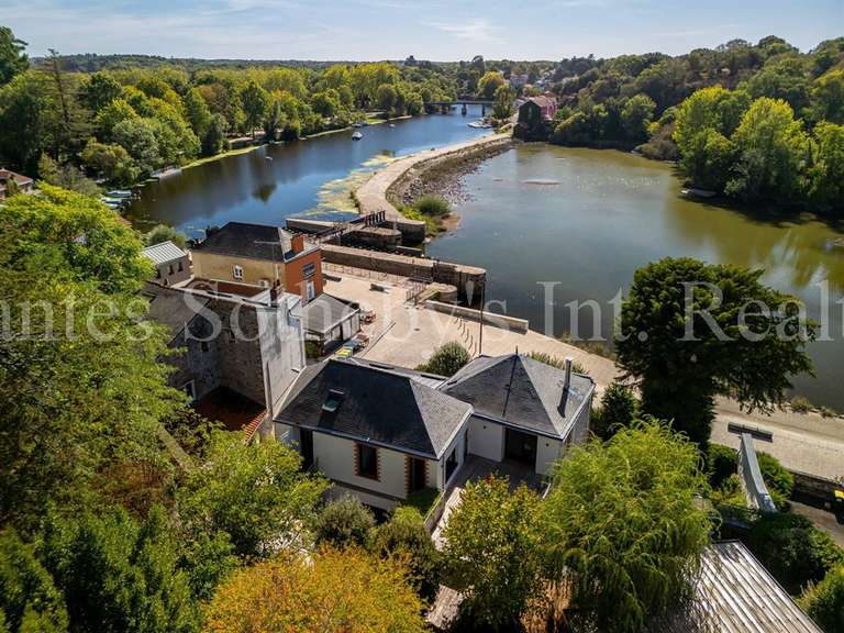 Maison Vertou - 4 chambres - 259m²