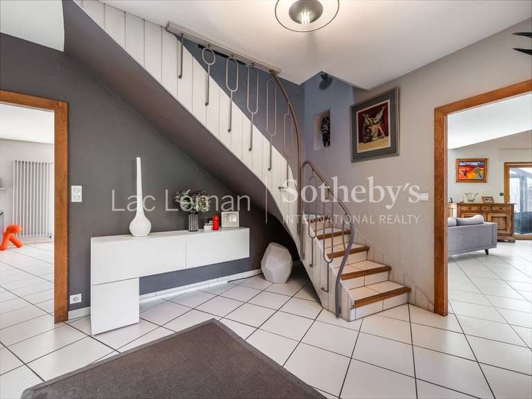 Maison Vétraz-Monthoux - 5 chambres - 286m²