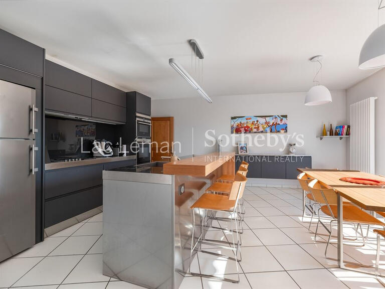 Maison Vétraz-Monthoux - 5 chambres - 286m²