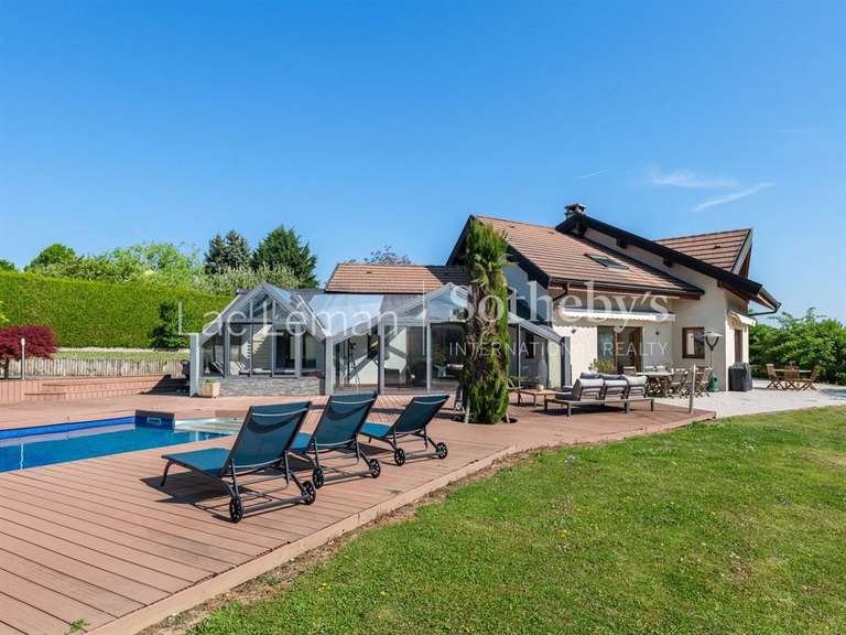 Maison Vétraz-Monthoux - 5 chambres - 286m²