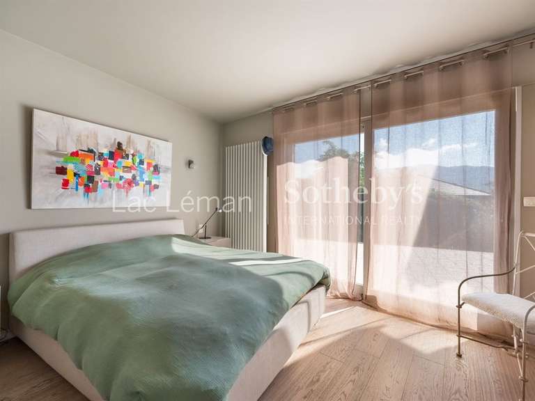 Maison Vétraz-Monthoux - 5 chambres - 286m²