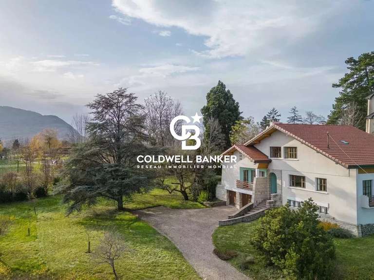 Maison Vétraz-Monthoux - 6 chambres - 300m²