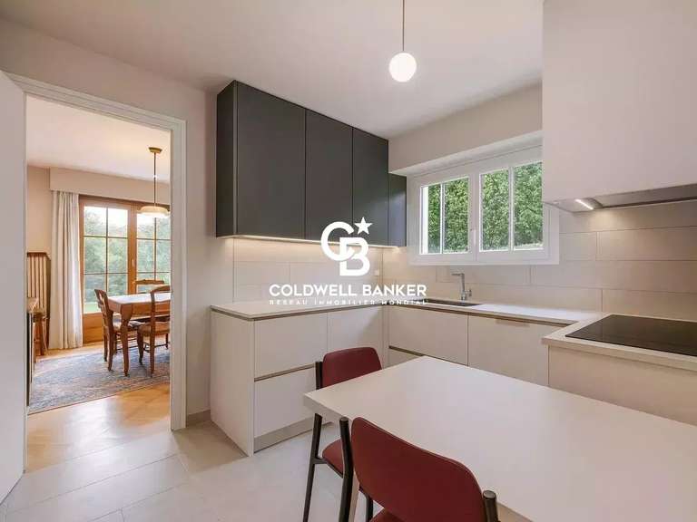 Maison Vétraz-Monthoux - 6 chambres - 300m²