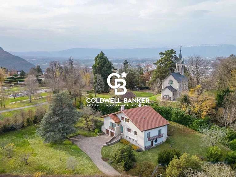 Maison Vétraz-Monthoux - 6 chambres - 300m²