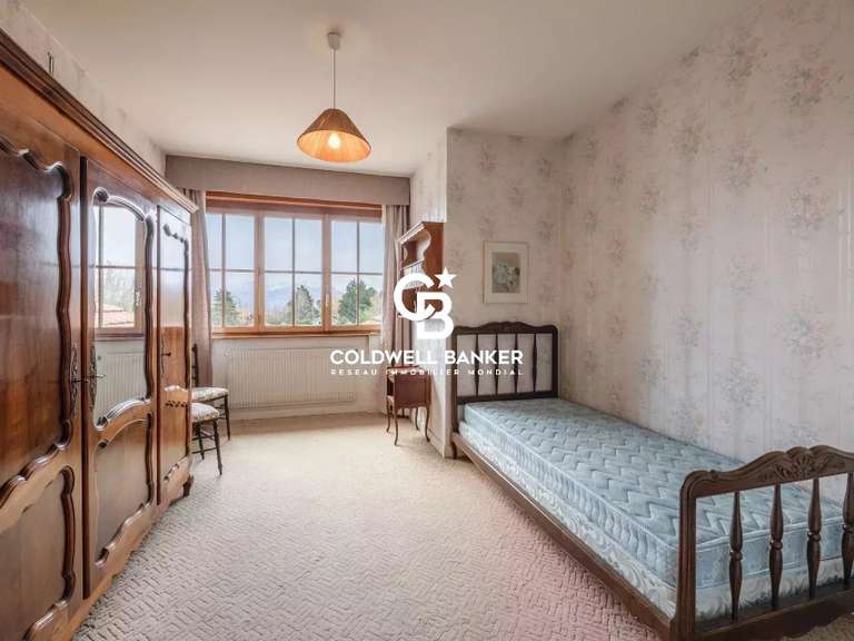 Maison Vétraz-Monthoux - 6 chambres - 300m²