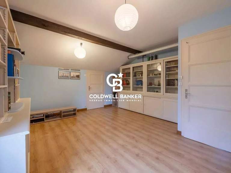 Maison Vétraz-Monthoux - 6 chambres - 300m²