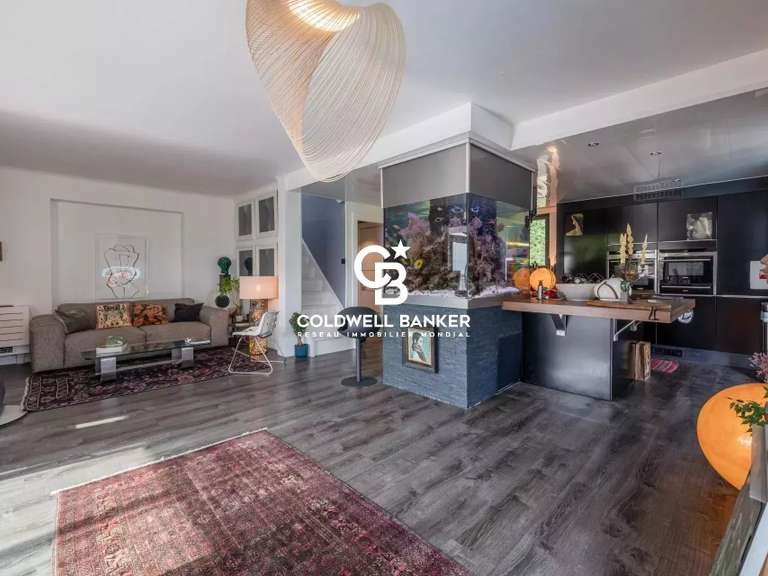 Maison Vétraz-Monthoux - 4 chambres - 179m²