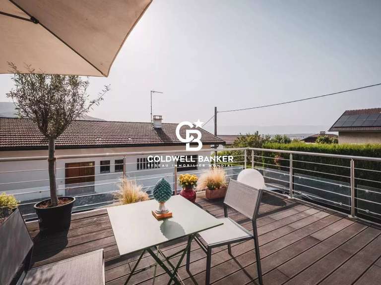 Maison Vétraz-Monthoux - 4 chambres - 179m²