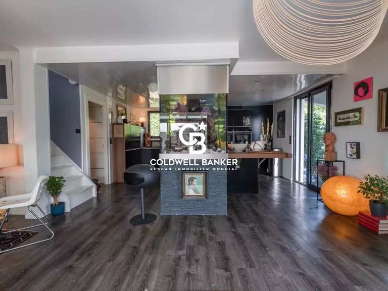 Maison Vétraz-Monthoux - 4 chambres - 179m²