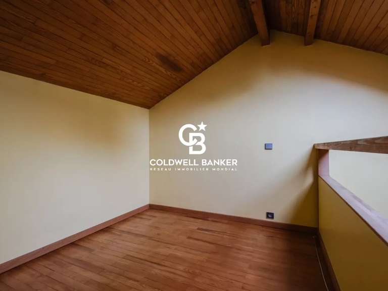 Maison Vétraz-Monthoux - 6 chambres - 285m²