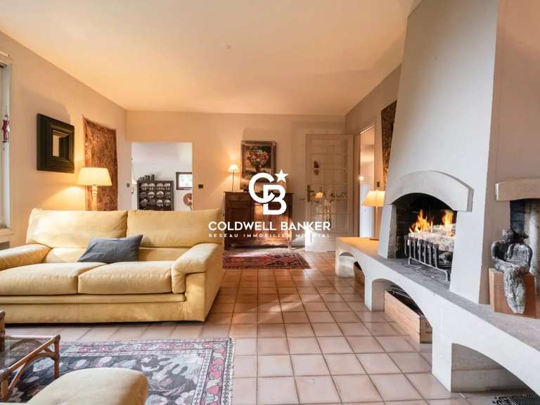 Maison Vétraz-Monthoux - 6 chambres - 285m²