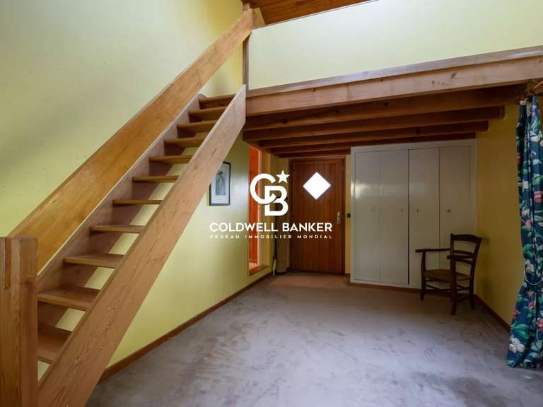 Maison Vétraz-Monthoux - 6 chambres - 285m²