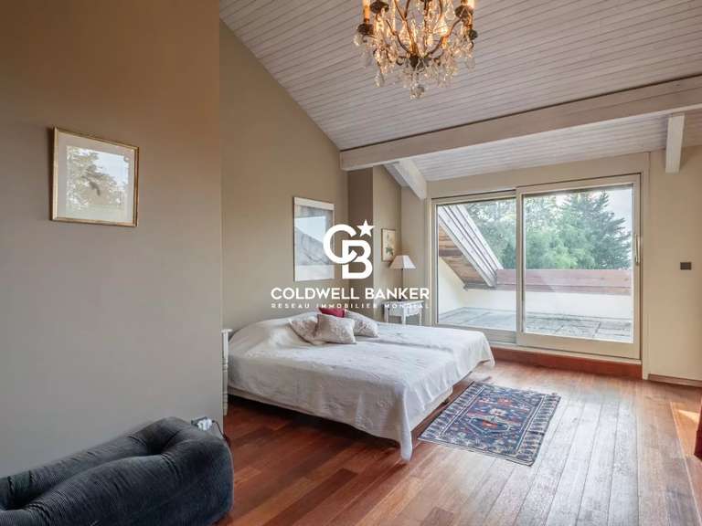 Maison Vétraz-Monthoux - 6 chambres - 285m²