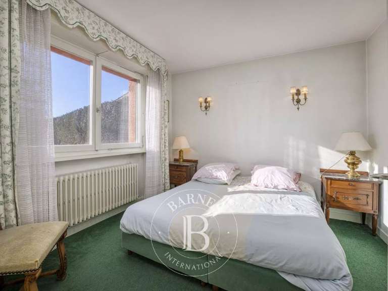 Maison Vétraz-Monthoux - 3214m²