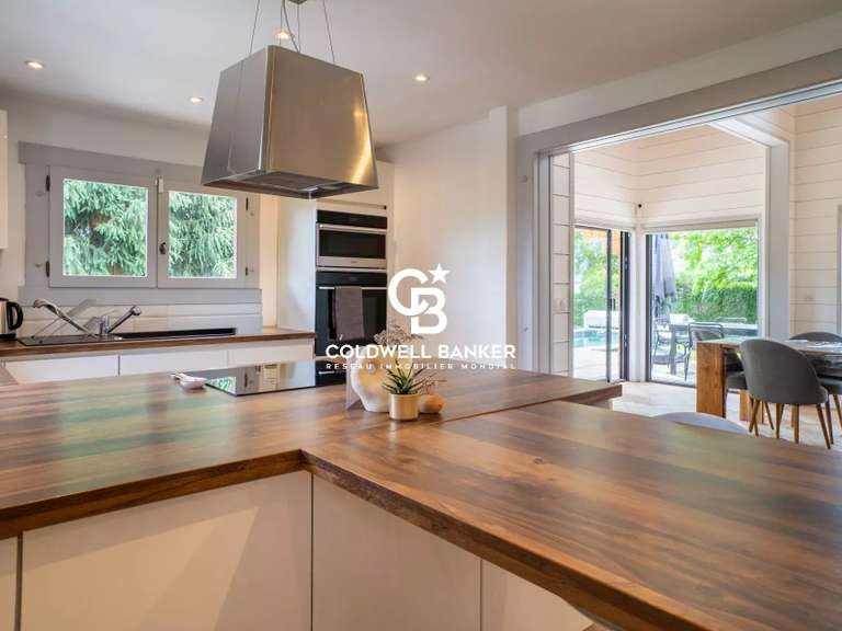 Maison Vétraz-Monthoux - 5 chambres - 170m²