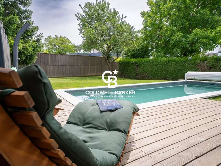 Maison Vétraz-Monthoux - 5 chambres - 170m²